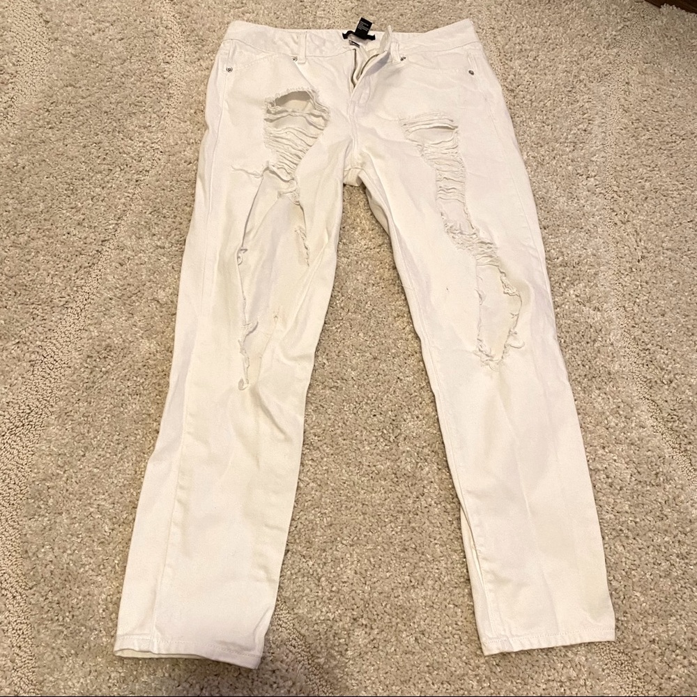 Forever 21: White boyfriend leg opening jeans